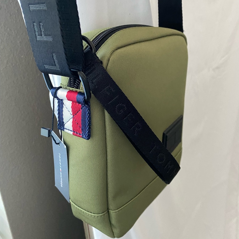 Tommy Hilfiger crossbody unisex